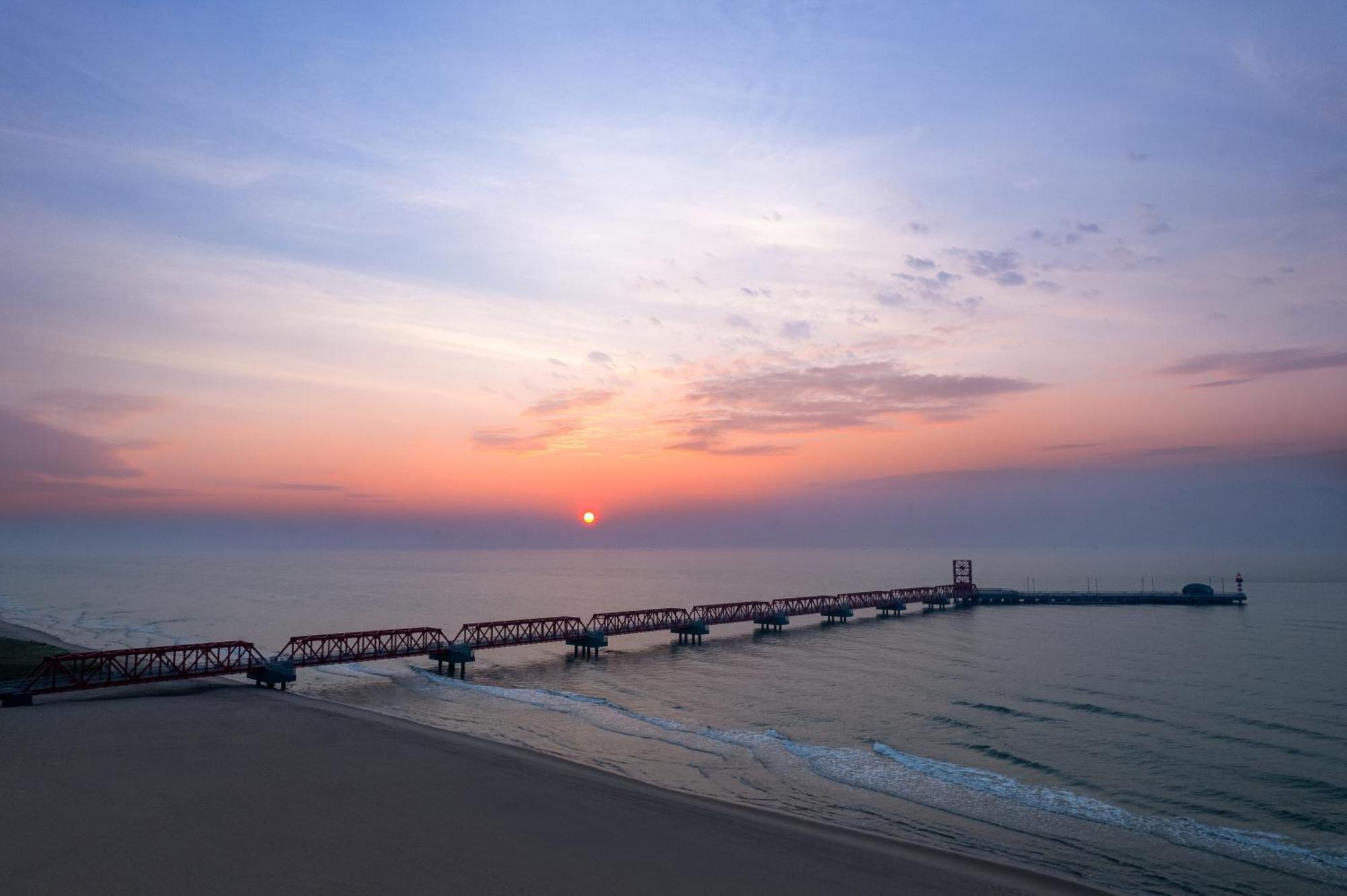 Hotel Indigo Beidaihe Qinhuangdao Exteriör bild